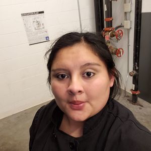 Meet your Posher, Elvia